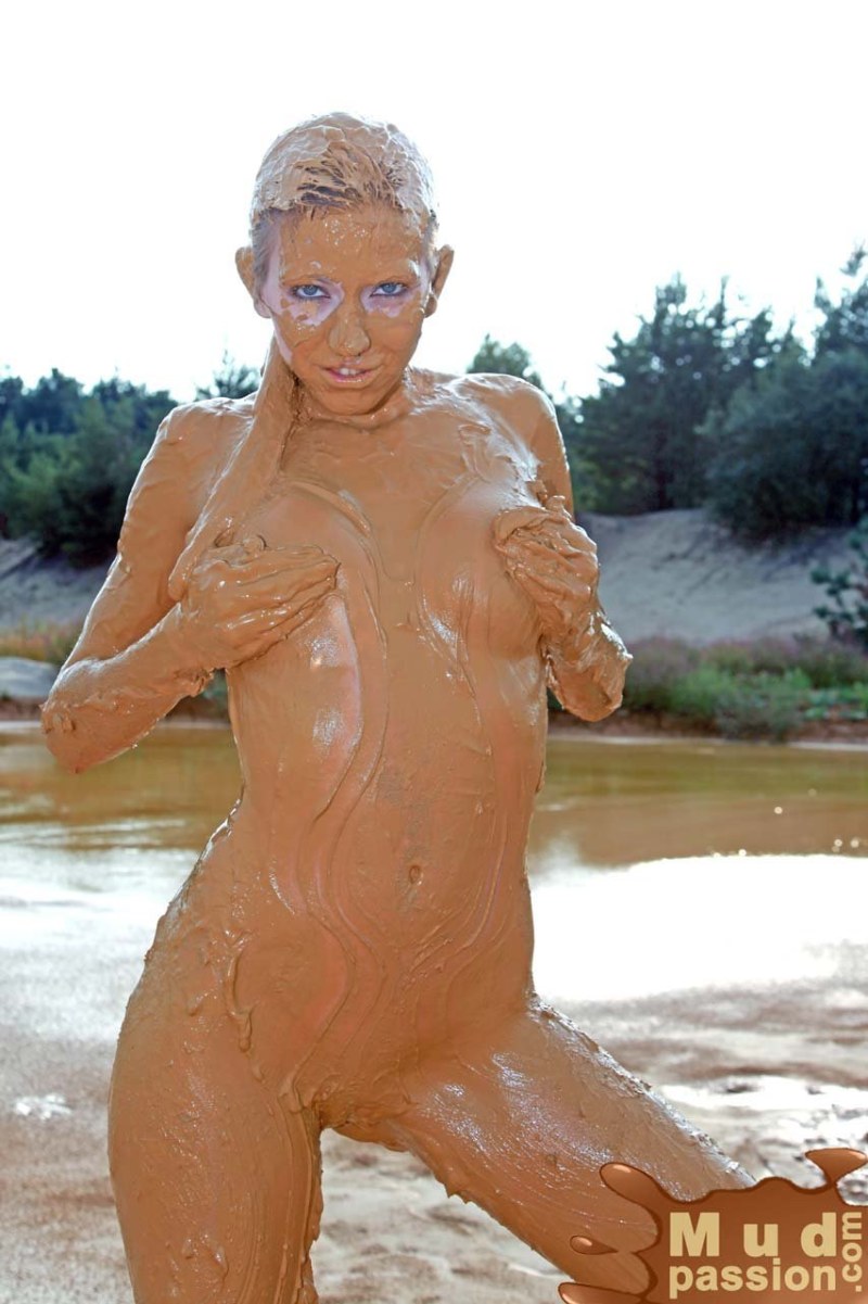 Mud Wet Fetish Nude Girl in Mud Covered Female in Mud