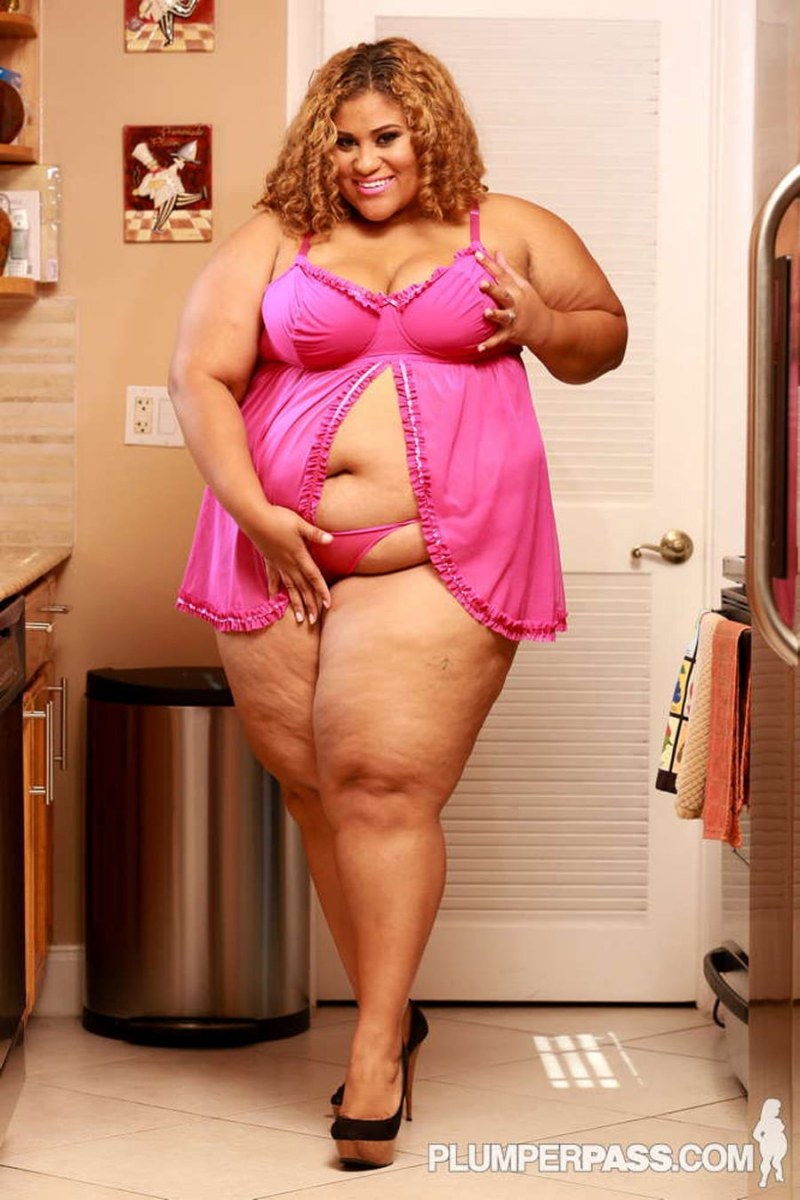 Mature bbw in stockings