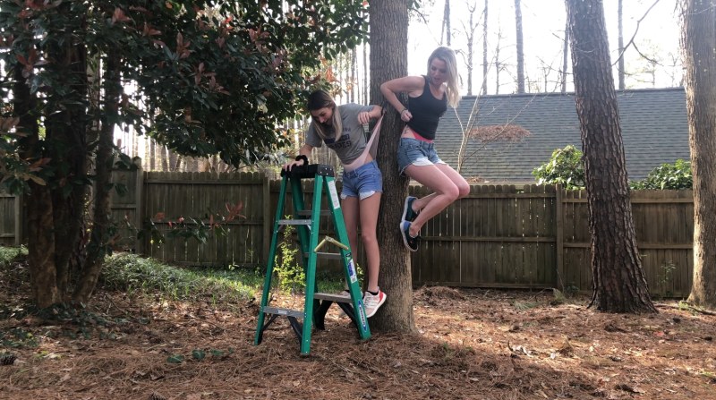 Svetlana Kalashnikova Piss Drink