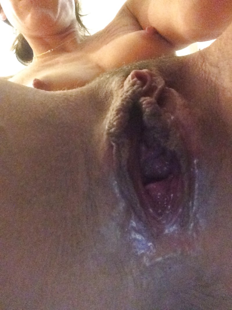 Hairy vagina selfie