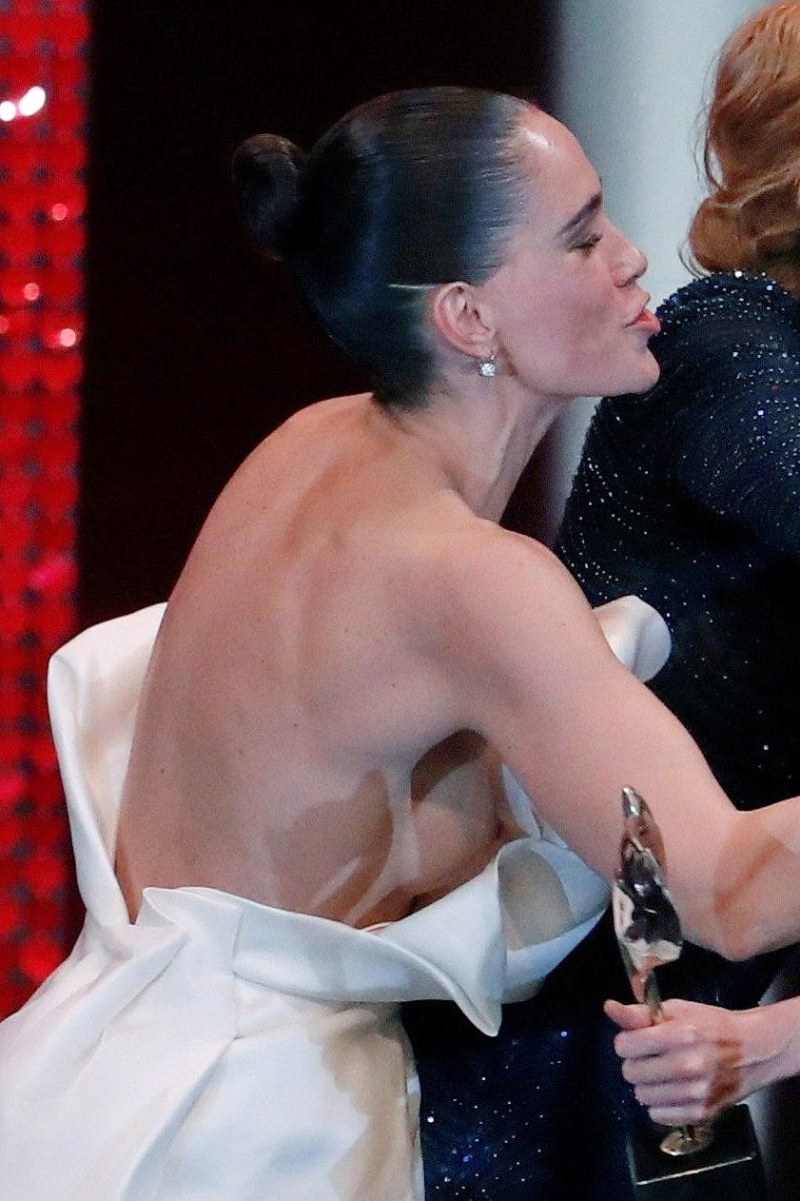 Mature with big tits downblouse