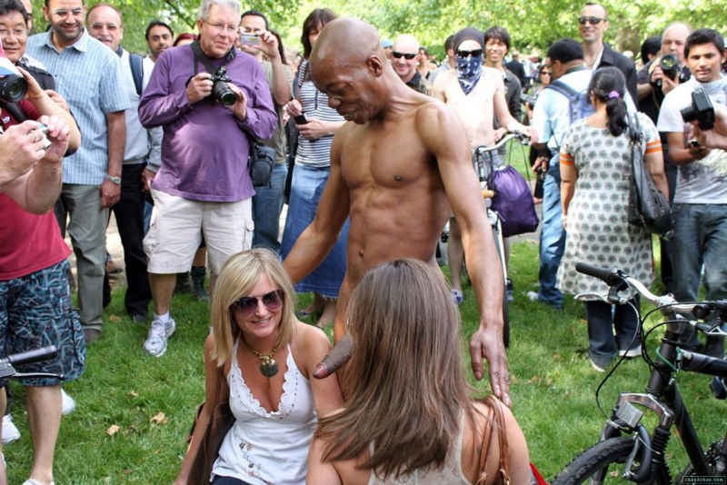 Male exhibitionism on the street