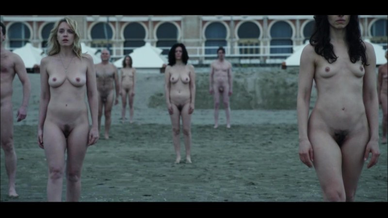 Naked actress Julia Zimina