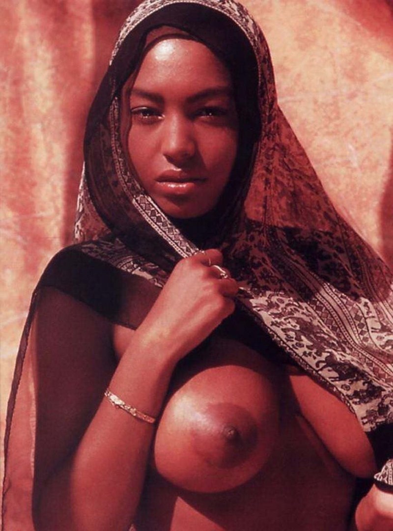 Naked women from Morocco