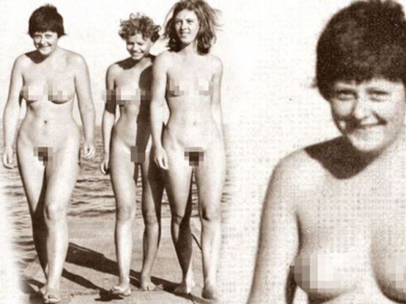 Adult women without clothes