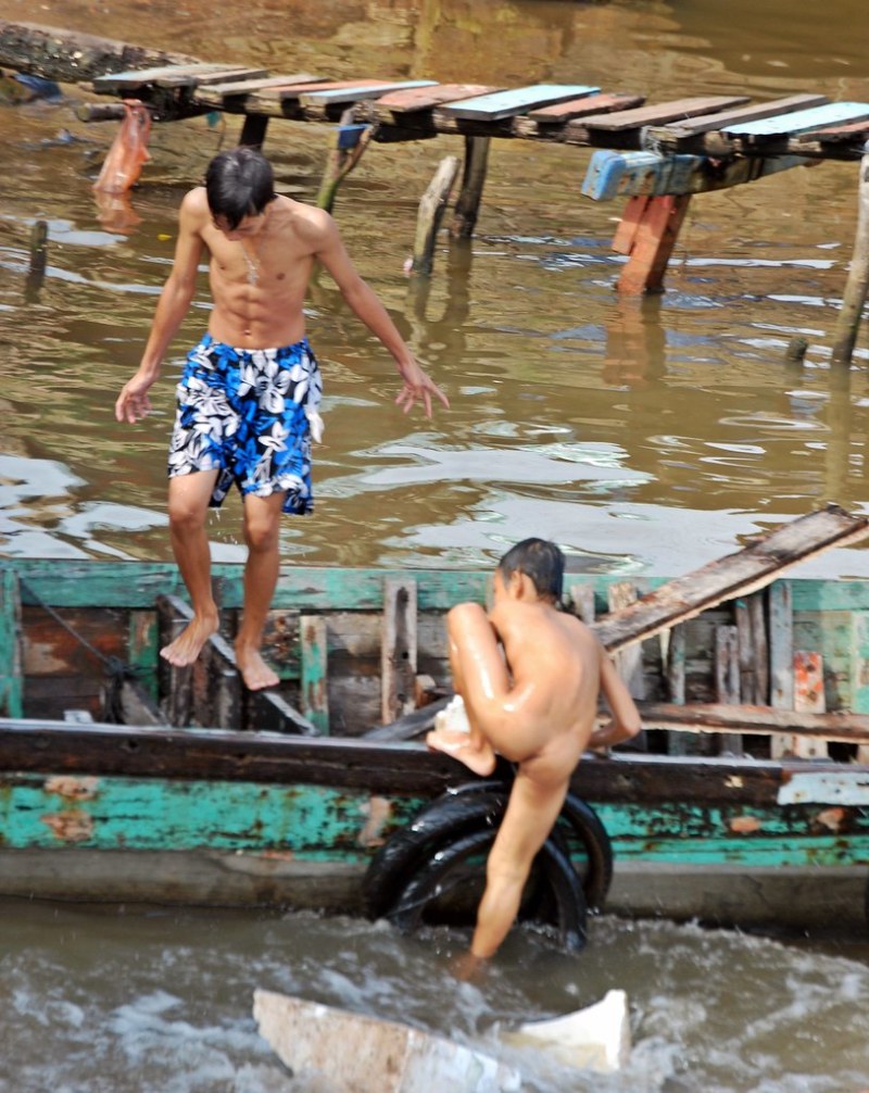 Naked among the natives