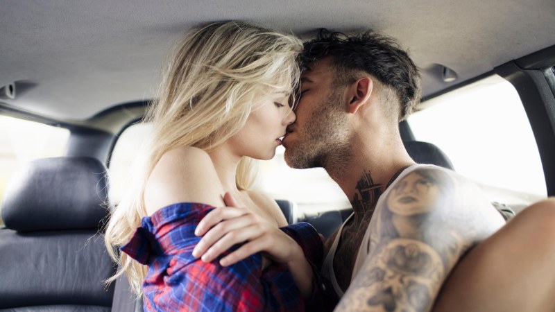 Kiss in the car