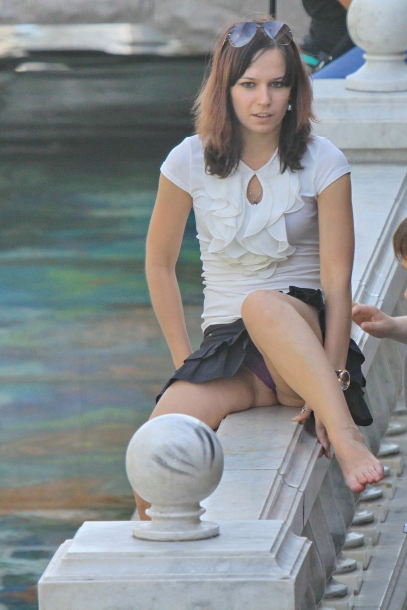 At Elizabeth Boyarskaya under a skirt