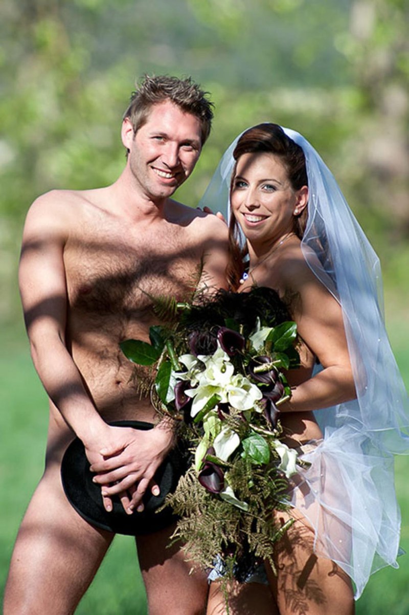 Unusual weddings are naked