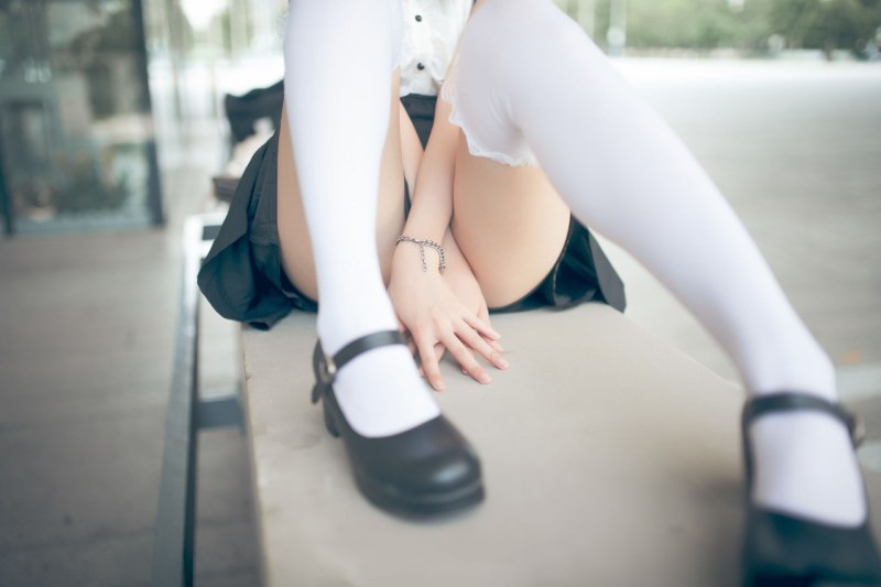 Japanese girls in stockings legs