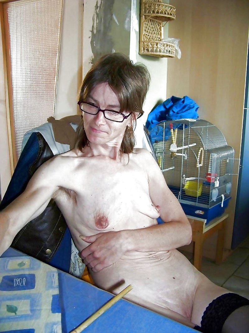 Mature blondes Saggy Tits