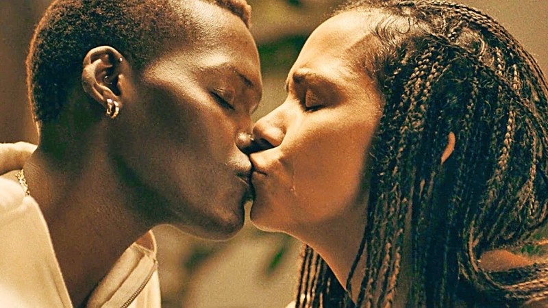 Naomi Watts Malholland Drive kiss