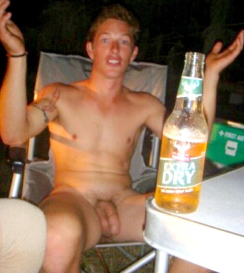 Guys smoke without panties