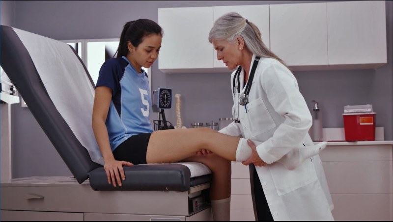 Honey examination of the girl