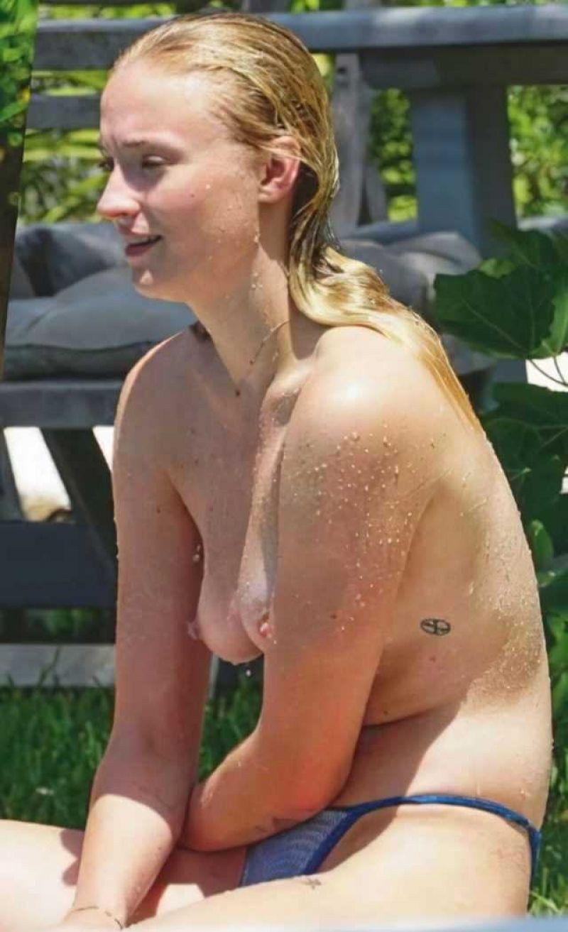 Sophie Turner Porn actress