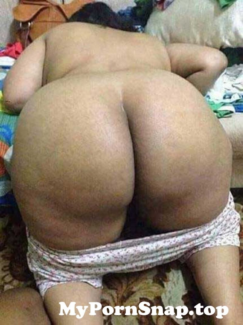 Naked juicy arabes buttocks