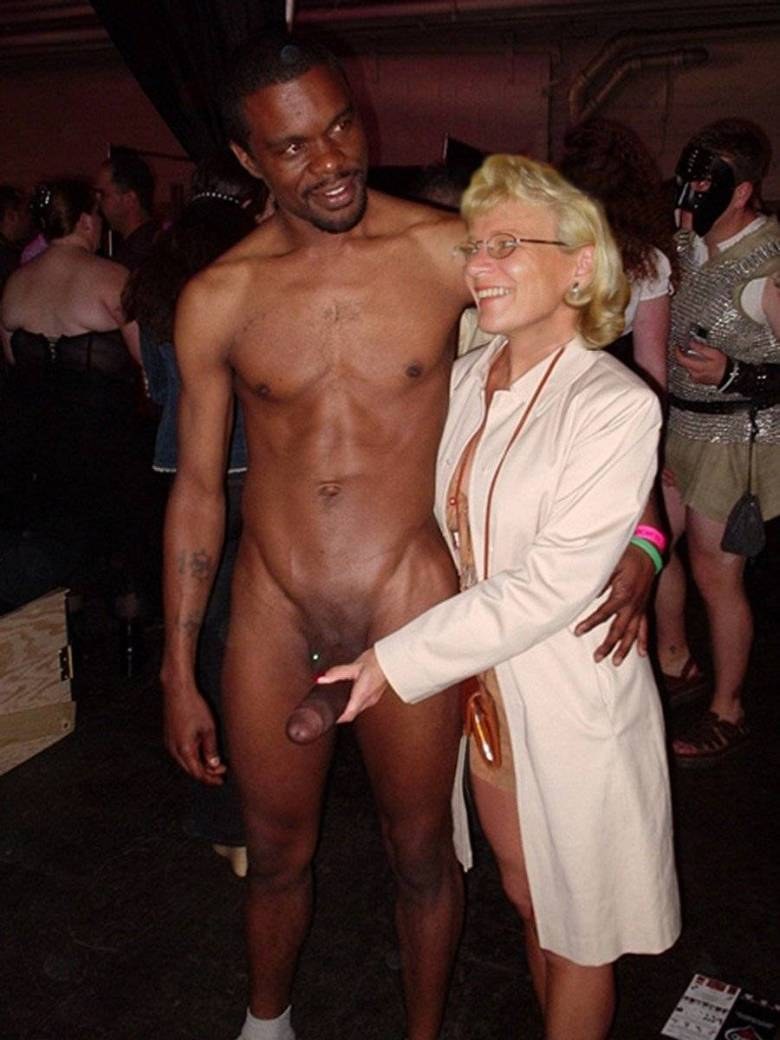 Wife Touching Dick (71 photos)