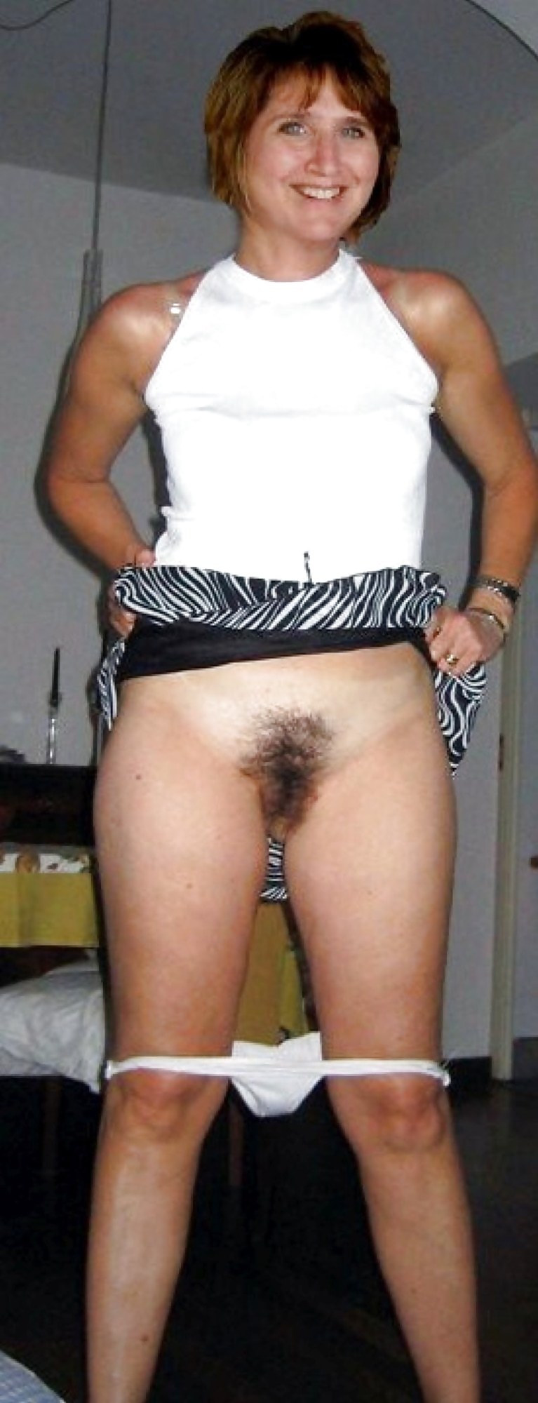 Wife in Panties Cupped Privately (71 photos)