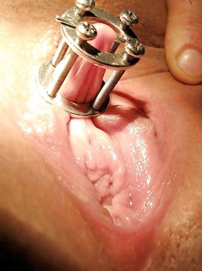 Piercing the clitoris and point