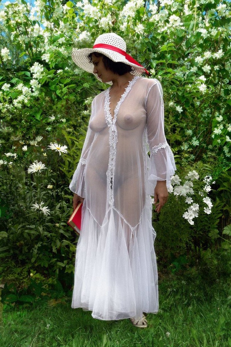 Girl in silk linen xxx