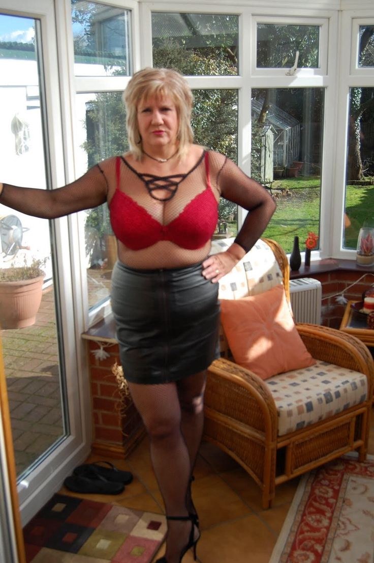 Granny Patti in panties