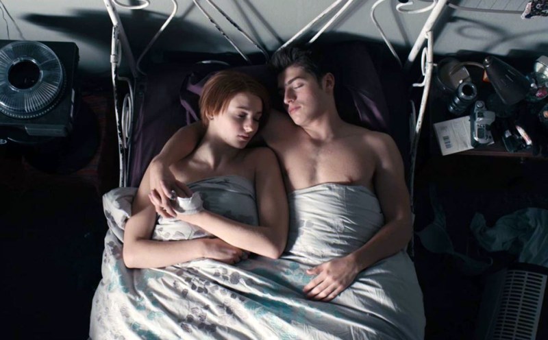 Sophie Turner Double penetration