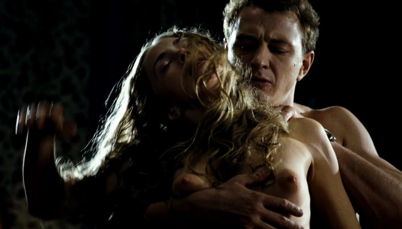 Jessica Parker Kennedy Nude