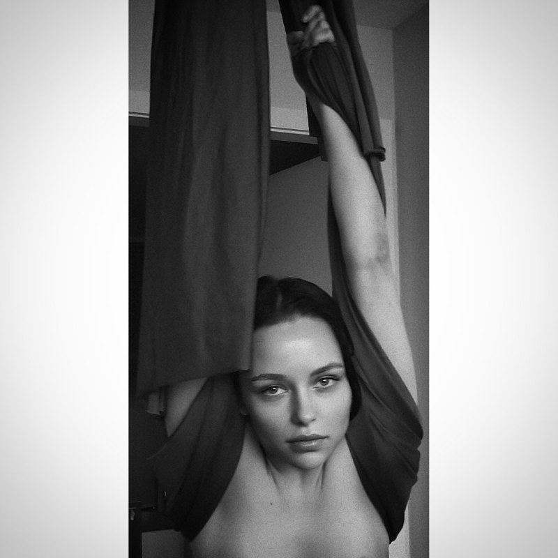 Feastly naked pussies