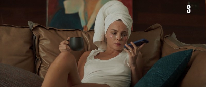 Angelina Strechin is hot