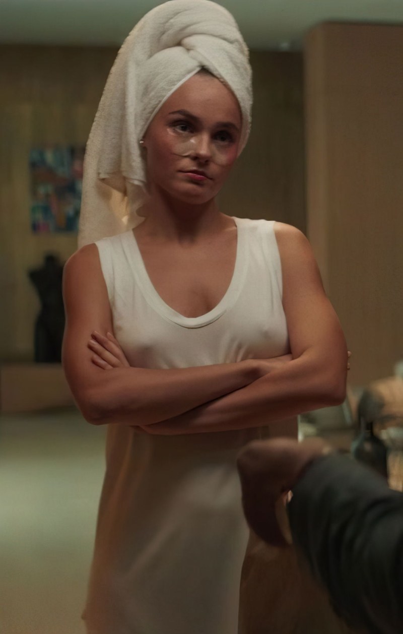 Angelina Strechina actress nude