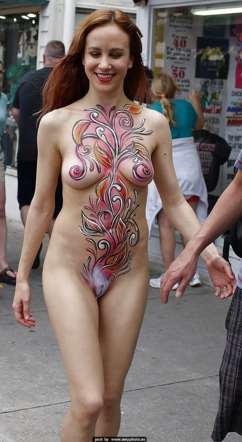 Drawing on a naked female body