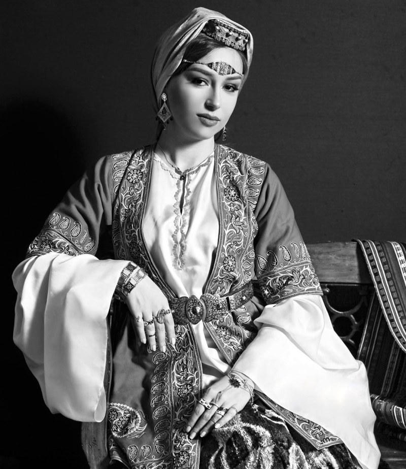 Model Macey Breham Breham