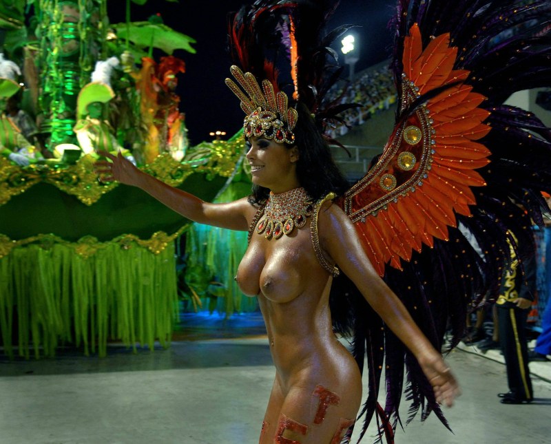 Andrea Martins Brazili Carnival
