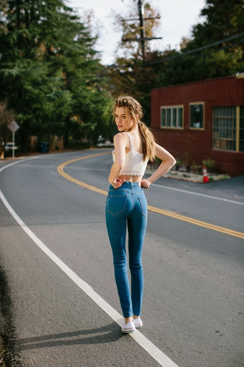 GIF loading a transparent background