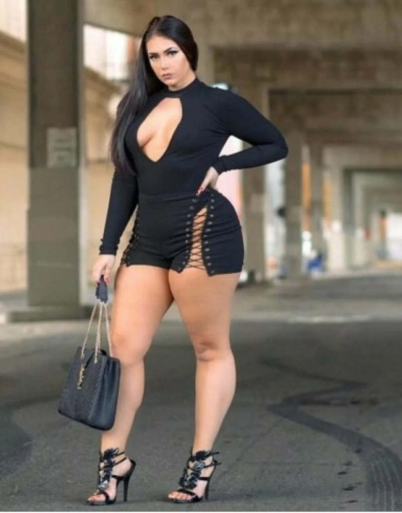 Juicy women without clothes