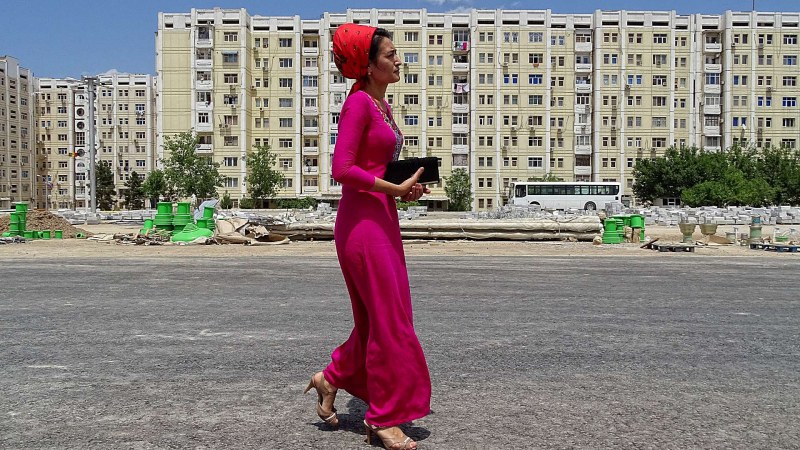 Sonya Khakberdyeva Turkmenabat