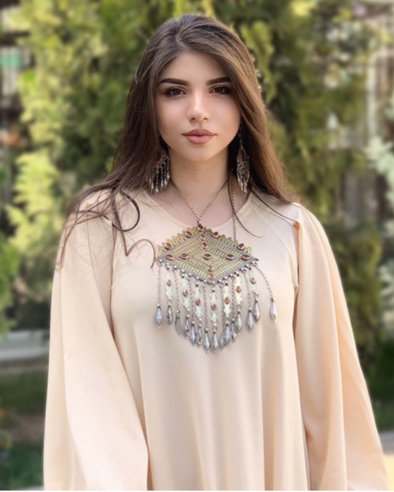 Jennet Osmanova Turkmenka