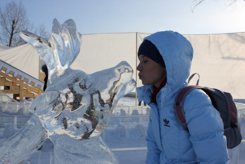 Alexandra Stan is hot