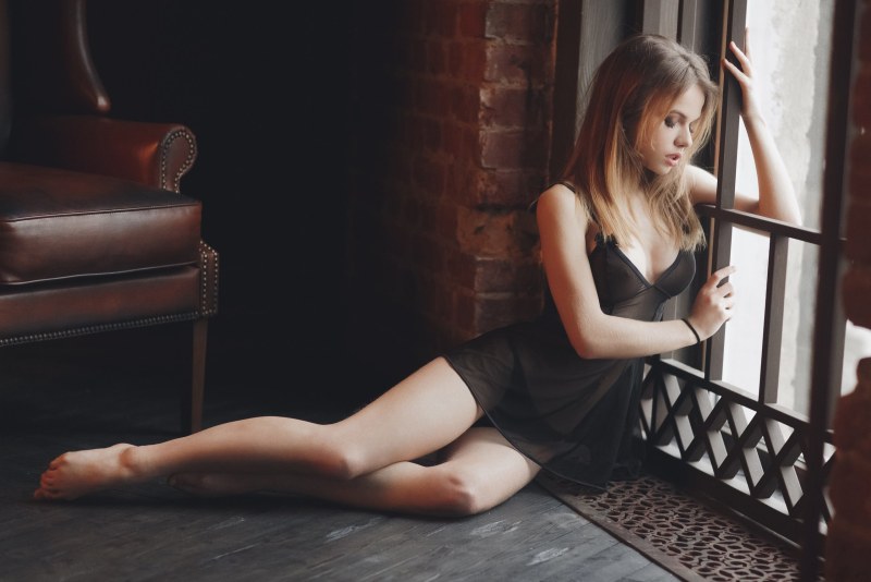 Julia Volkova survival game