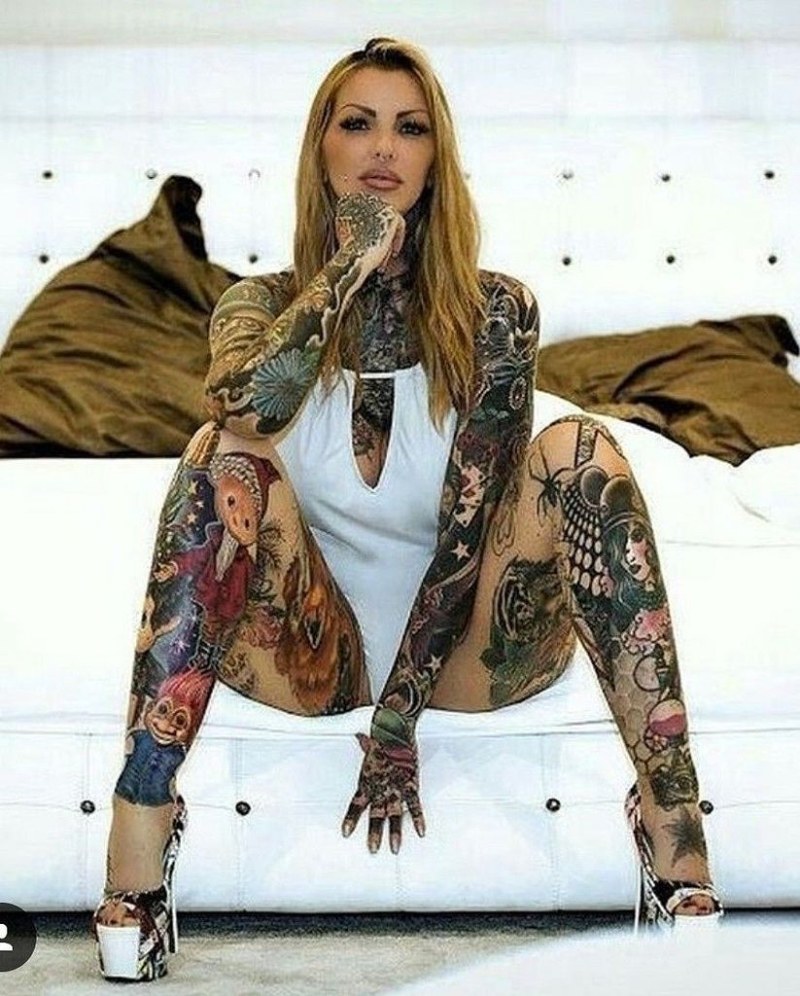 Chicks with a tattoo