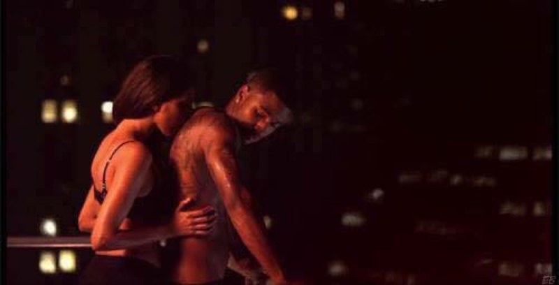 Passionate kisses in motion