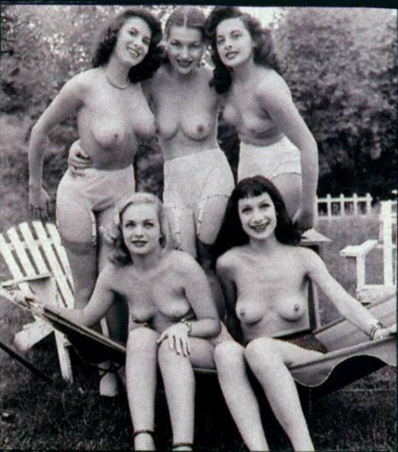 Naked women in retro films