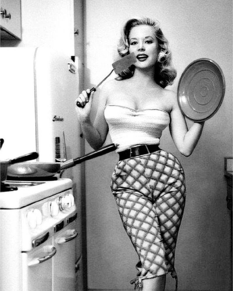 Betty Brosmer