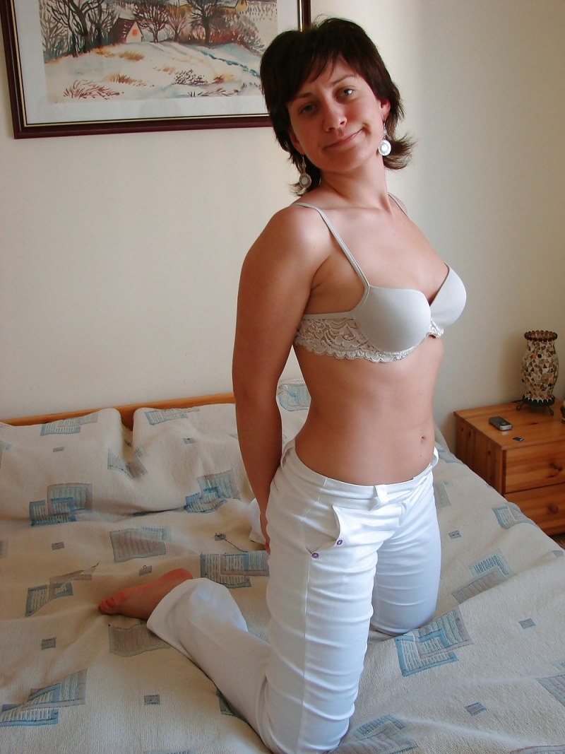 Amateur mother and daughter