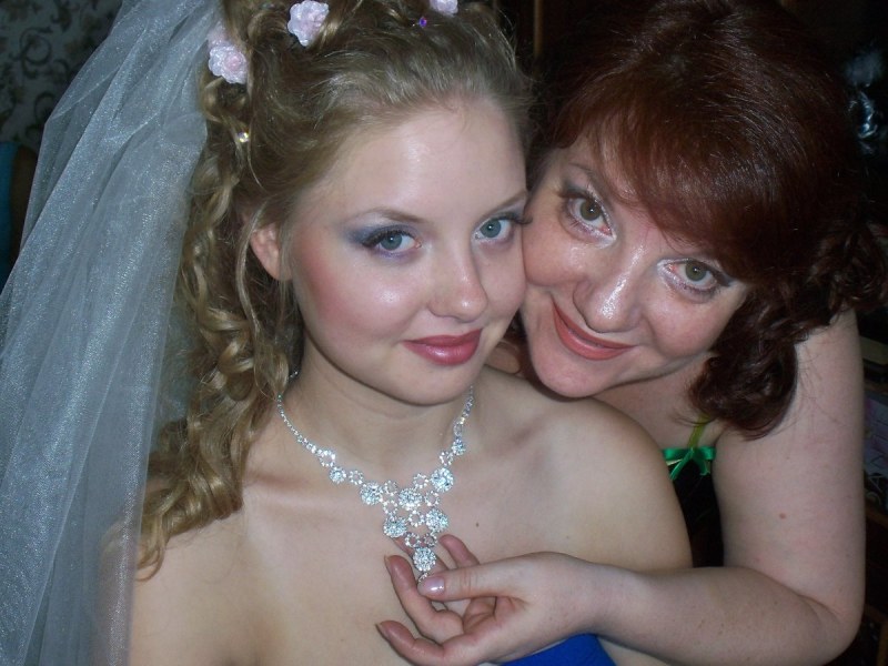 Naked bbw in front of the mirror