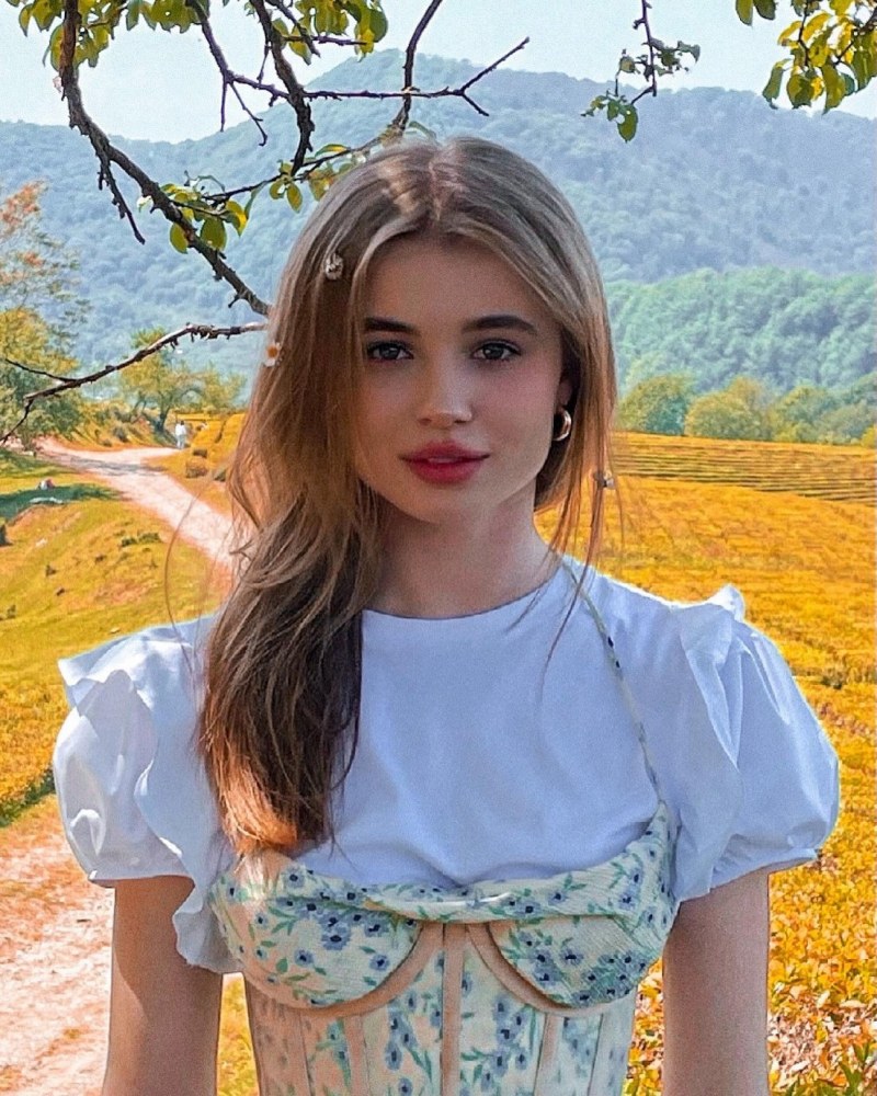 @Elizabethvasilenko Lisa Vasilenko