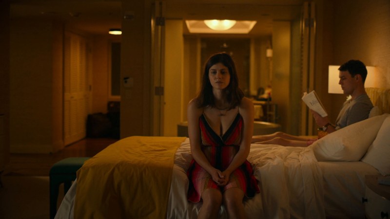 What does Alexander Daddario look like a video from a bottom under a skirt