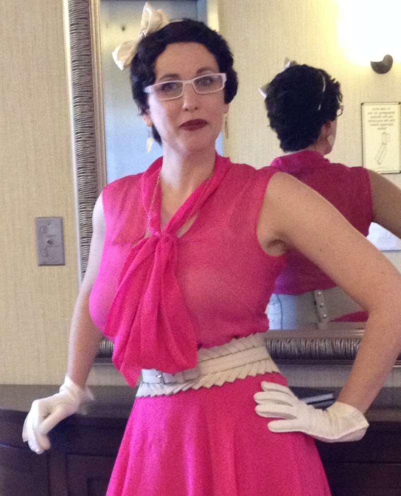 Vana Satin in silk upsurges and bras