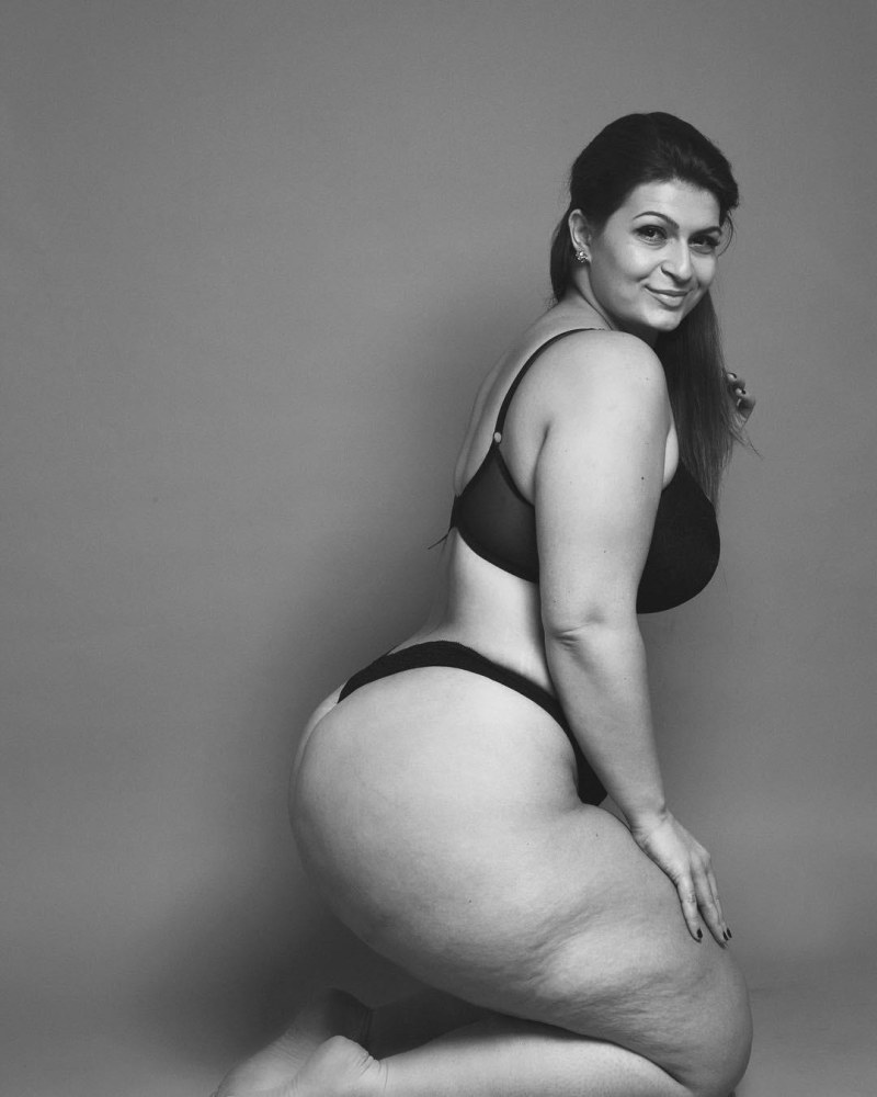 Rachel Smith Wide Hips