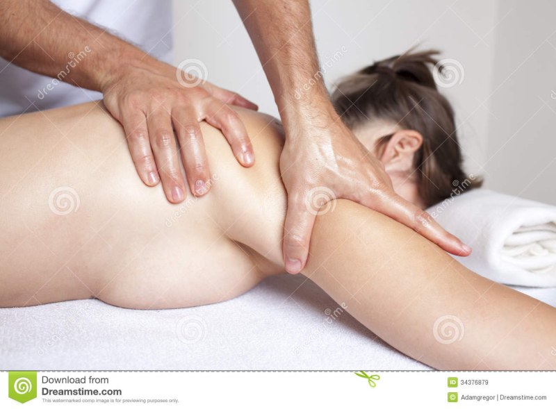 Back massage on a fuss